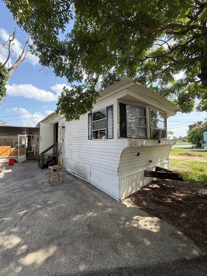 Photo - 920 Boardwalk Ln