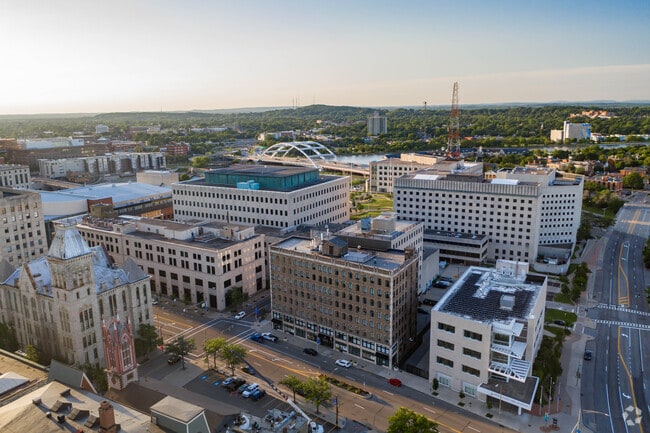 Photo - The Terminal Building