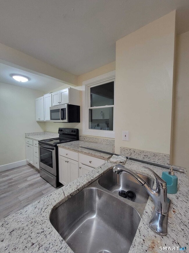 Photo - 564 High St Unit 1