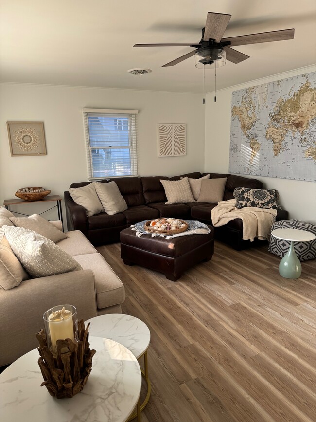Photo - 22730 Holly Way W