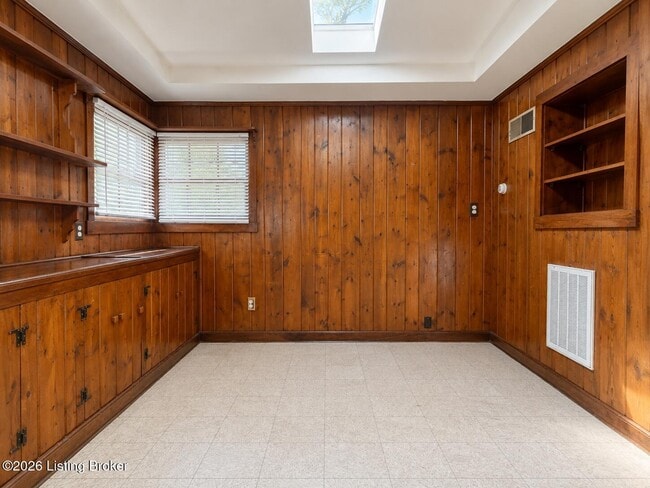 1325 Morton Ave Unit 3