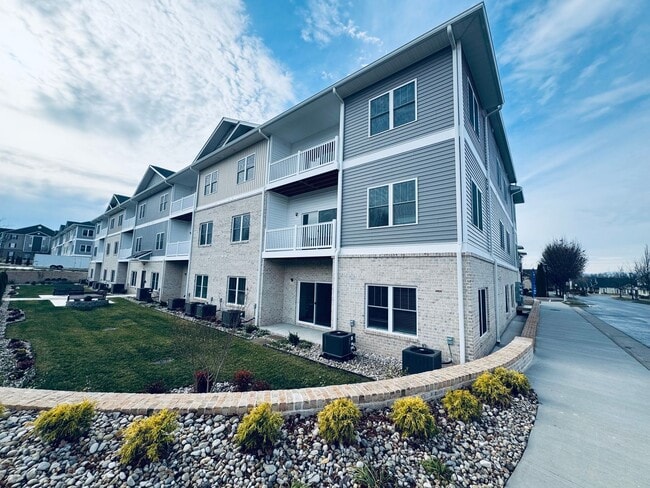 Photo - THE CROWN AT CORNESTONE Unit 206