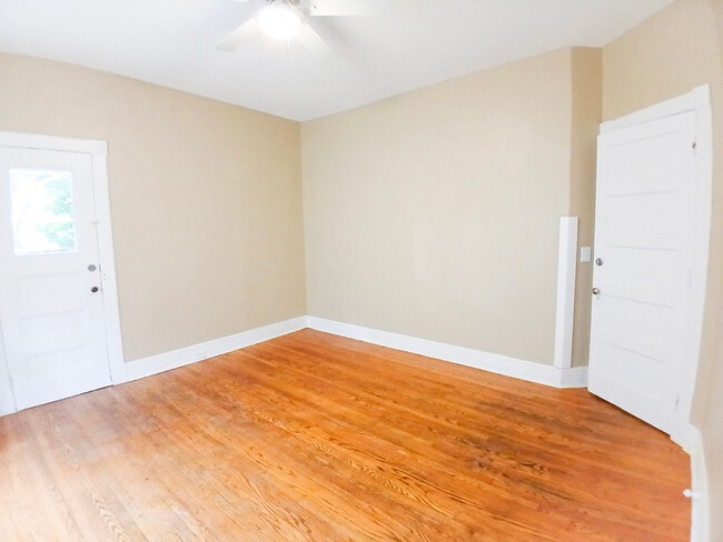 Photo - 475 Hamilton St Unit 2