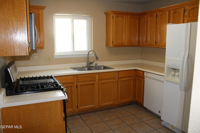 Photo - 6832 Canyon View Ln