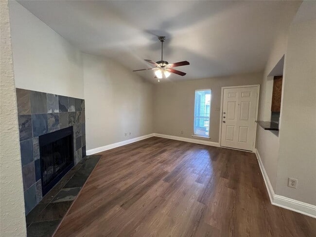 Photo - 10616 Mellow Meadow Dr Unidad 43b