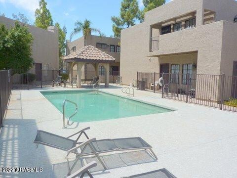 Photo - 1245 W 1st St