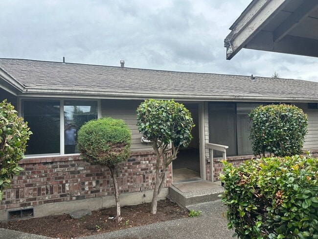 Building Photo - Mount Vernon 2 Bedroom with Garage Unit 3 Rental