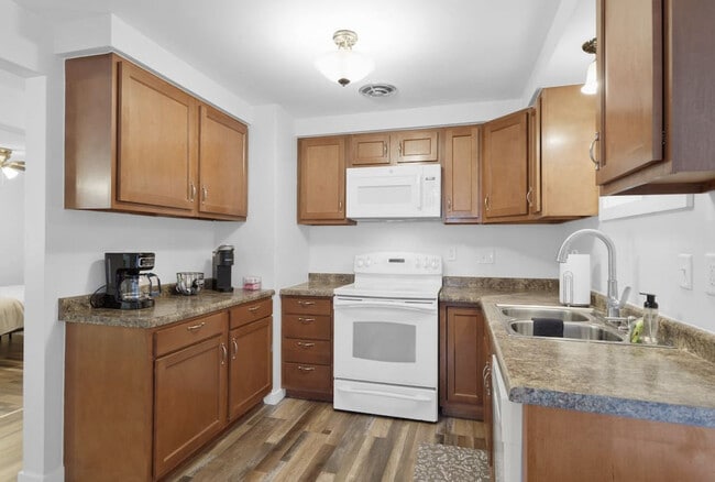 Photo - 1213 Langlade Ave