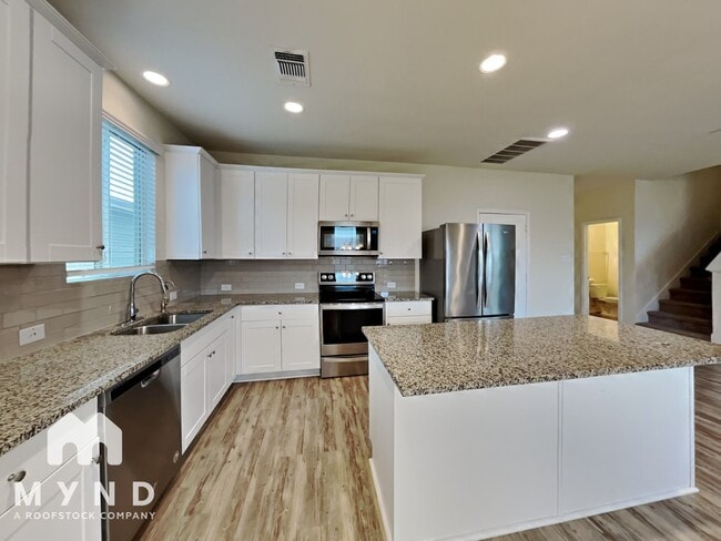 Photo - 113 Kildeer Pass