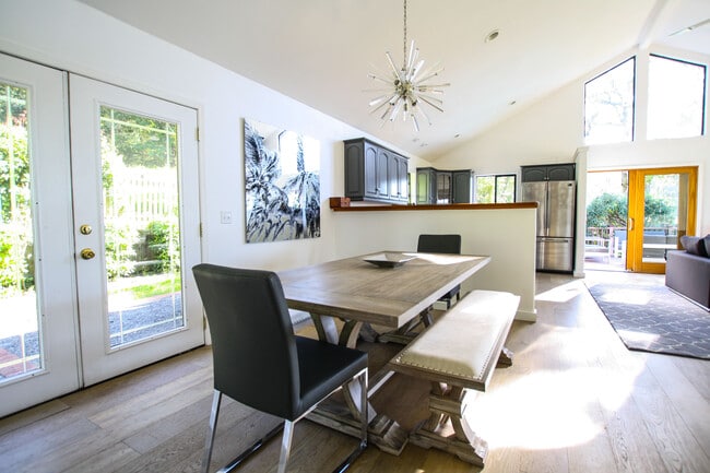 Photo - 6564 Sonoma Mountain Rd