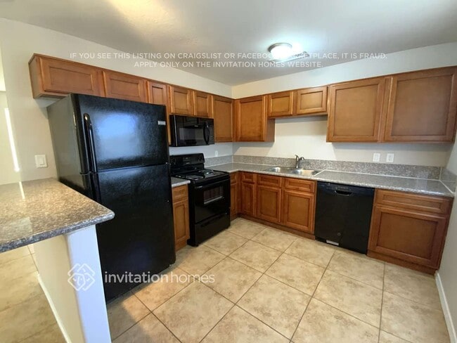 Photo - 12621 N 37th Dr