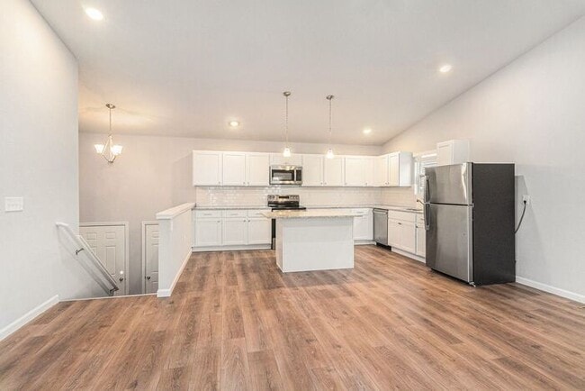 Photo - 4394 Pine Creek Dr