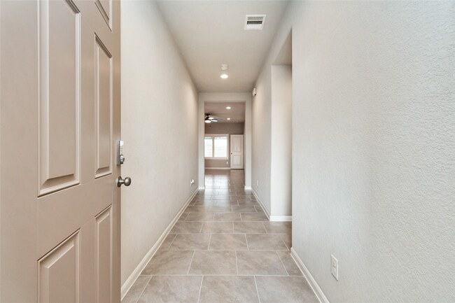 Photo - 29622 Breakwater Dr