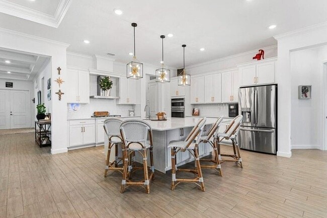 Photo - 962 Castaway Ct