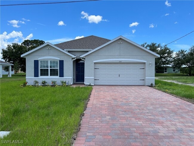 Building Photo - 514 NW 1st Ln