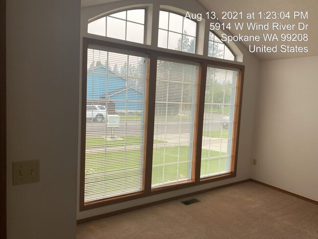 Building Photo - 5912 W Wind River Dr Unit 5912