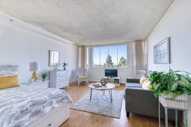Bay Towers at Bixby Knolls - 55+ Active Adult Apartments