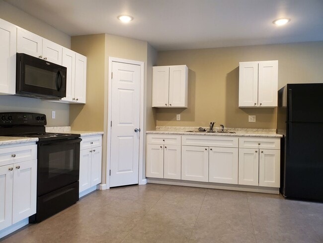 Photo - 2 Bedroom, 1.5 Bath Townhouse Unit 213-110