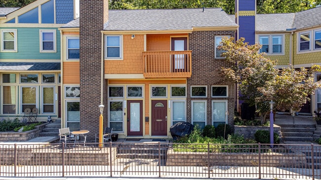 Photo - 540 Tusculum Ave