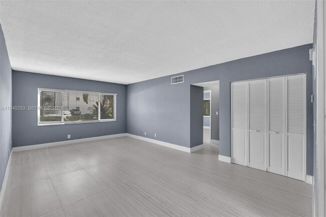 Photo - 101 SE 6th Ave Unit 1