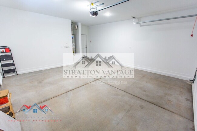 Photo - 7439 S 76th Dr