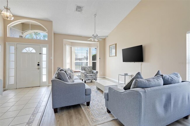 Photo - 8607 Knottingham Dr