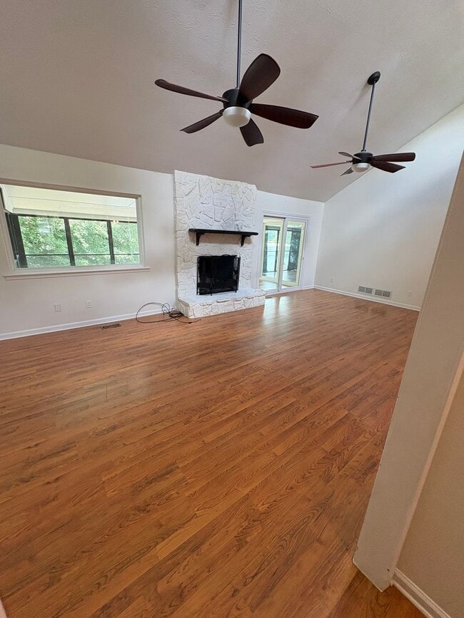 Photo - 7083 Parkarms Ct