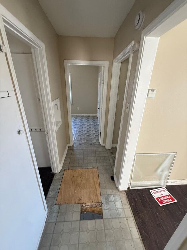 Photo - 1511 52nd St Unit Front
