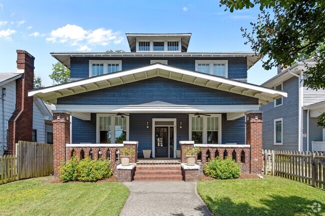 Building Photo - Gorgeous Renovation near Downtown Durham -... Rental