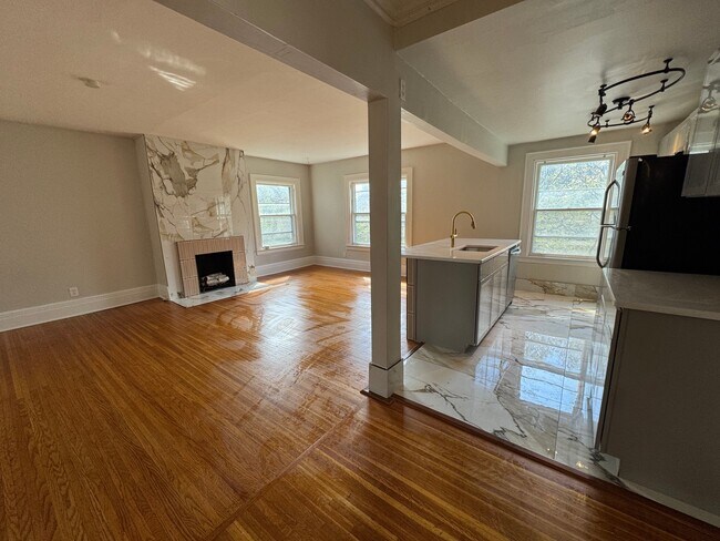Photo - 214 Culver Rd Unit 2