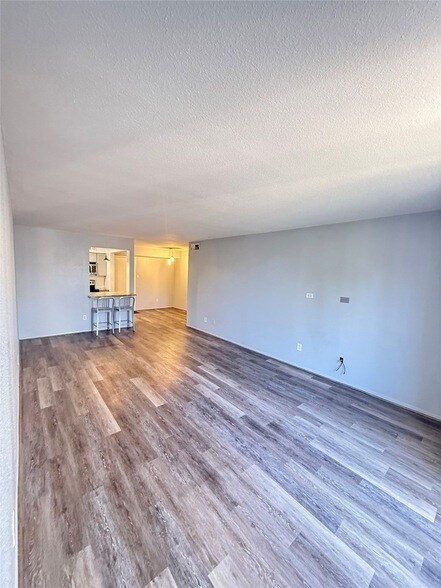 Photo - 4639 Wild Indigo St Unit 472