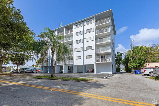 Building Photo - 1701 Washington Ave Unit 304 Rental