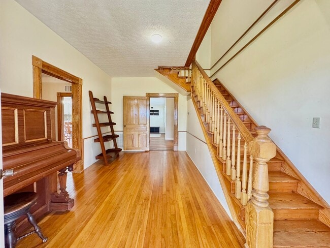 Photo - Country Living