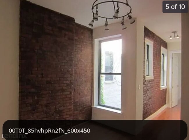 Photo - 316 Eldert Ln