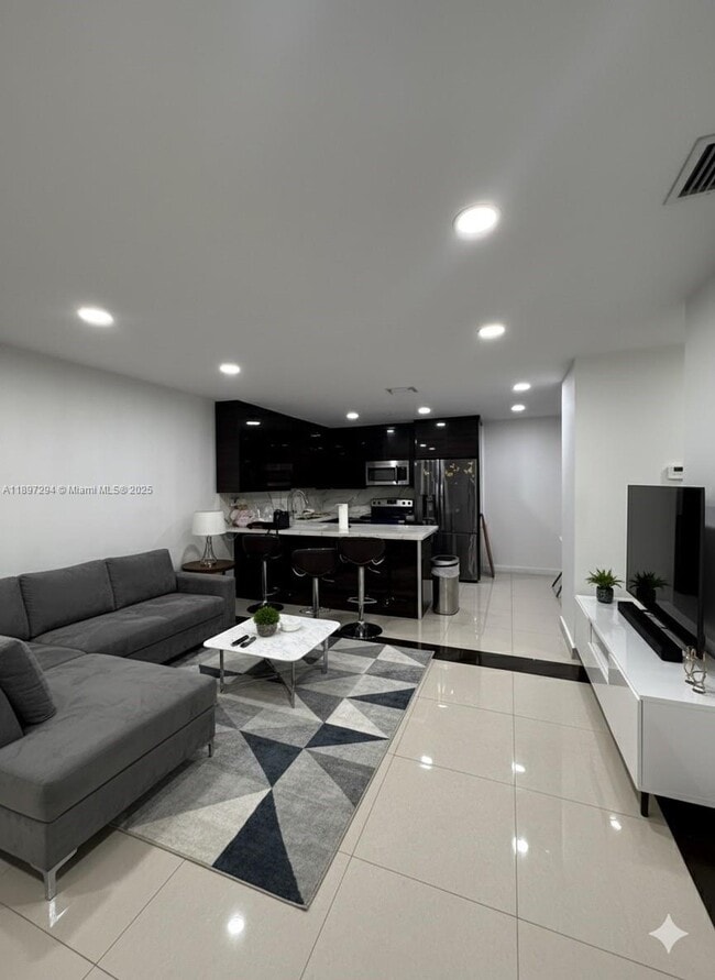 Building Photo - 1363 NW 34th Ave Unit 1363