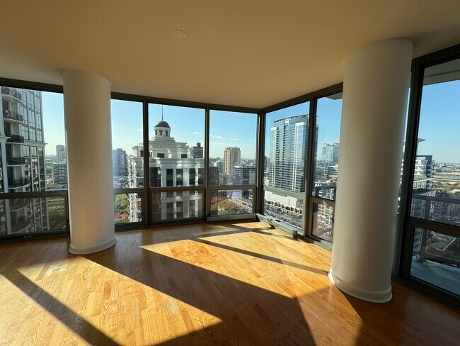 Photo - 1235 S Prairie Ave Unit 2005