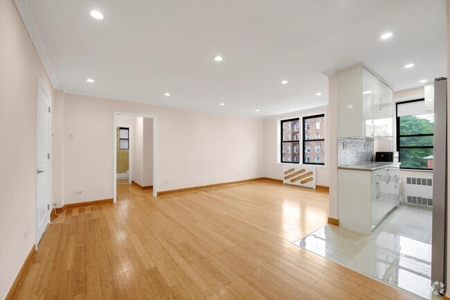 Building Photo - 65-30-65108 108th St Unit 3B Rental