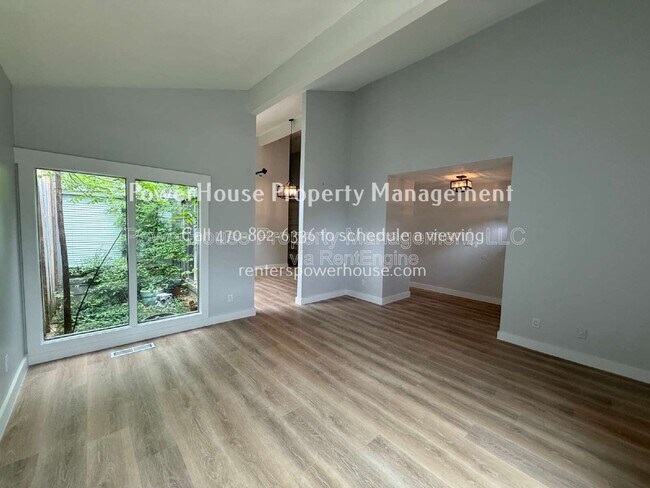 Photo - 120 Leeward Ln