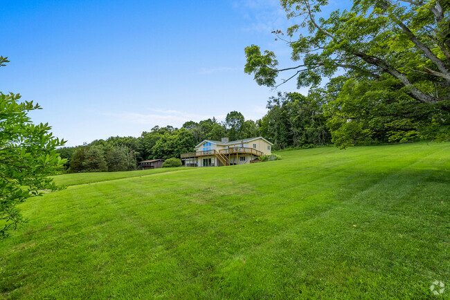 Building Photo - 291 Grassy Hill Rd Rental