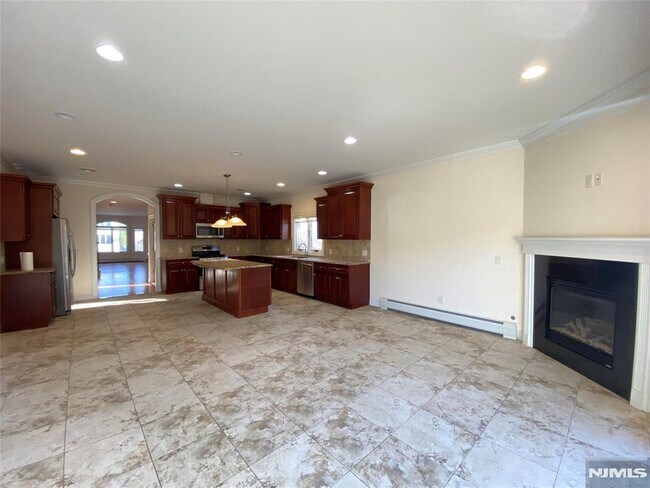 Photo - 517A Lawn Ave