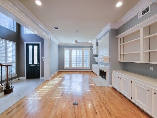 Photo - 6304 Pickens St Unit B