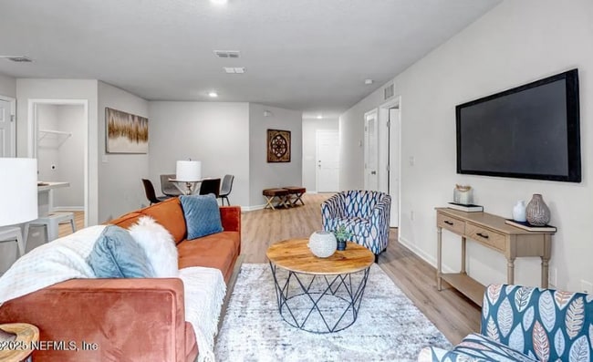 Photo - 5986 Patterson Ave