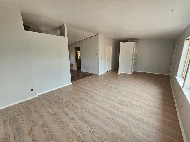 Photo - 1567 W Arch St