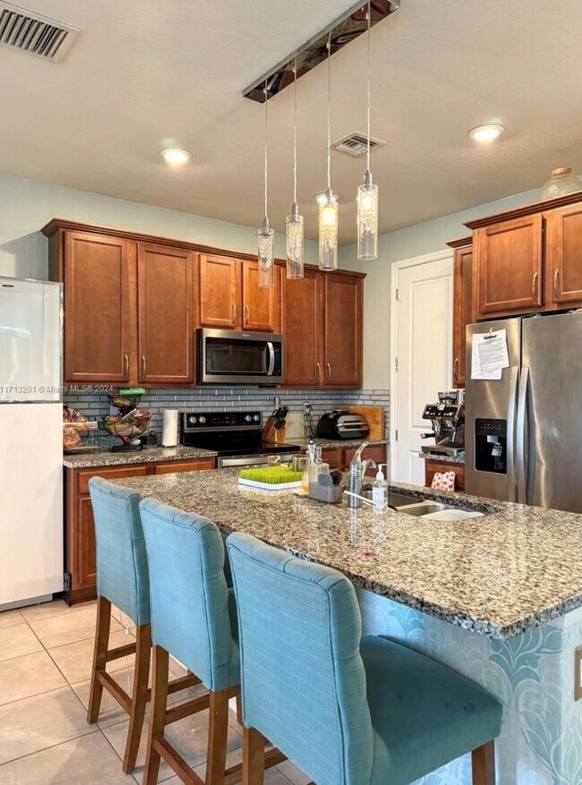 Photo - 5035 Eucalyptus Dr