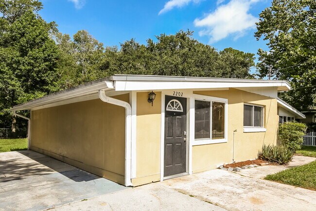 Photo - 2202 Leon Rd