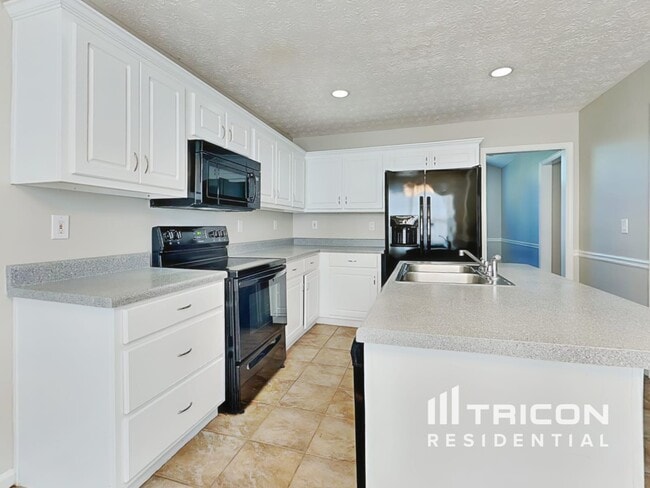 Photo - 2051 Meadowglen Ln