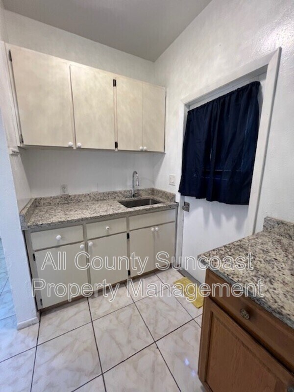 Photo - 4527 44th Ave N