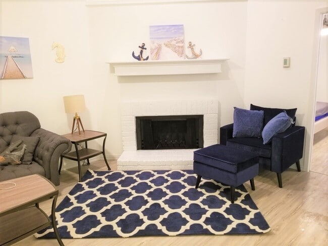 Photo - 6646 E Lovers Ln Unit 1308