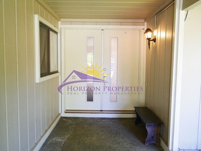 Photo - Remodeled 3 Bed 2 Bath 1,595 Sq Ft Fair Oaks Home