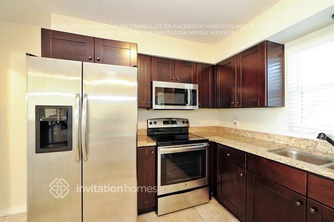 Photo - 108 57th St W